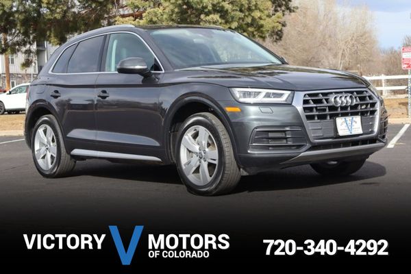 2019 Audi Q5 45 Premium Plus's photo