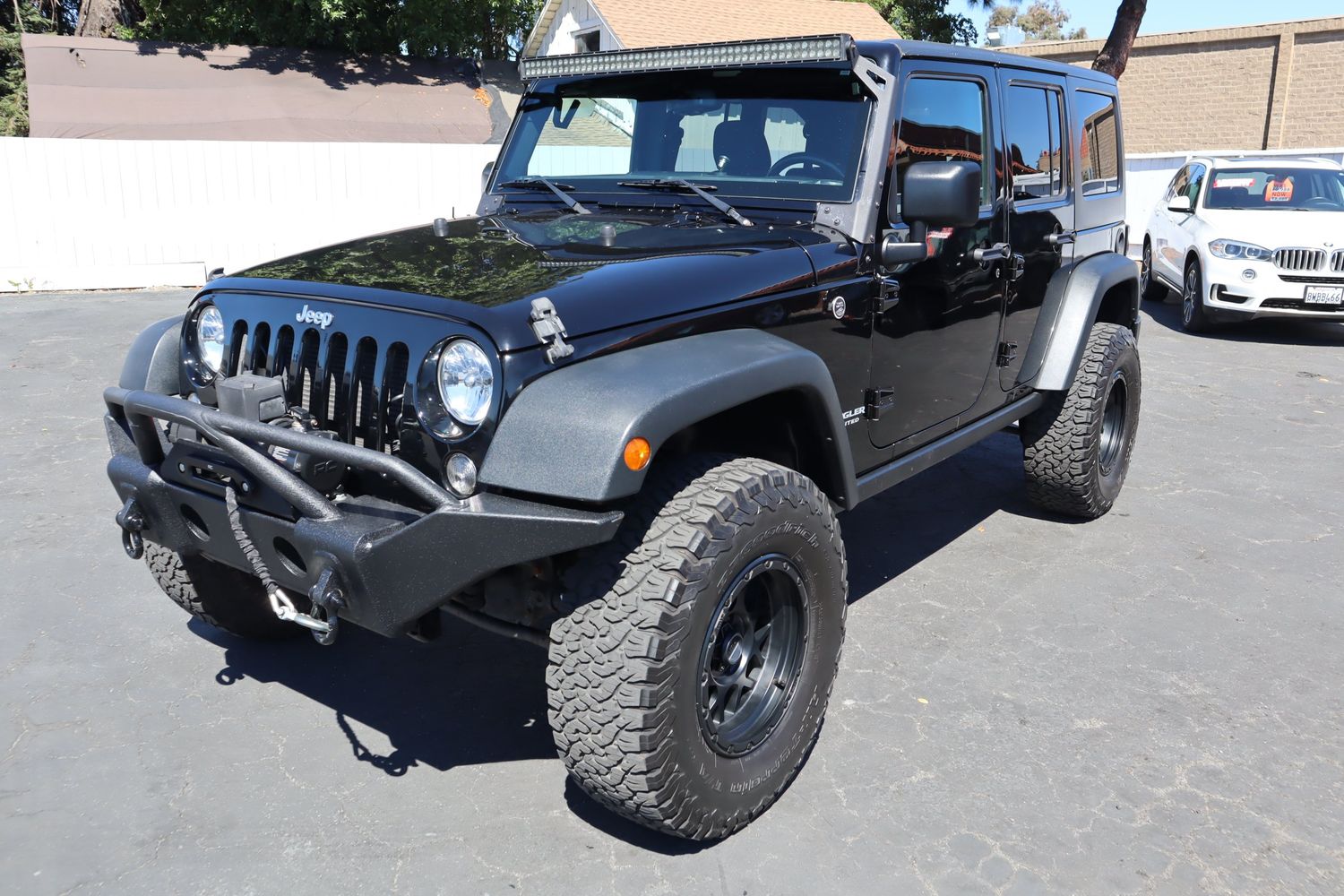 2016 Jeep Wrangler Unlimited Sport S photo 3