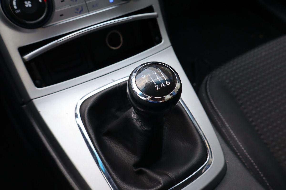 2010 Hyundai Genesis Coupe 2.0T Premium