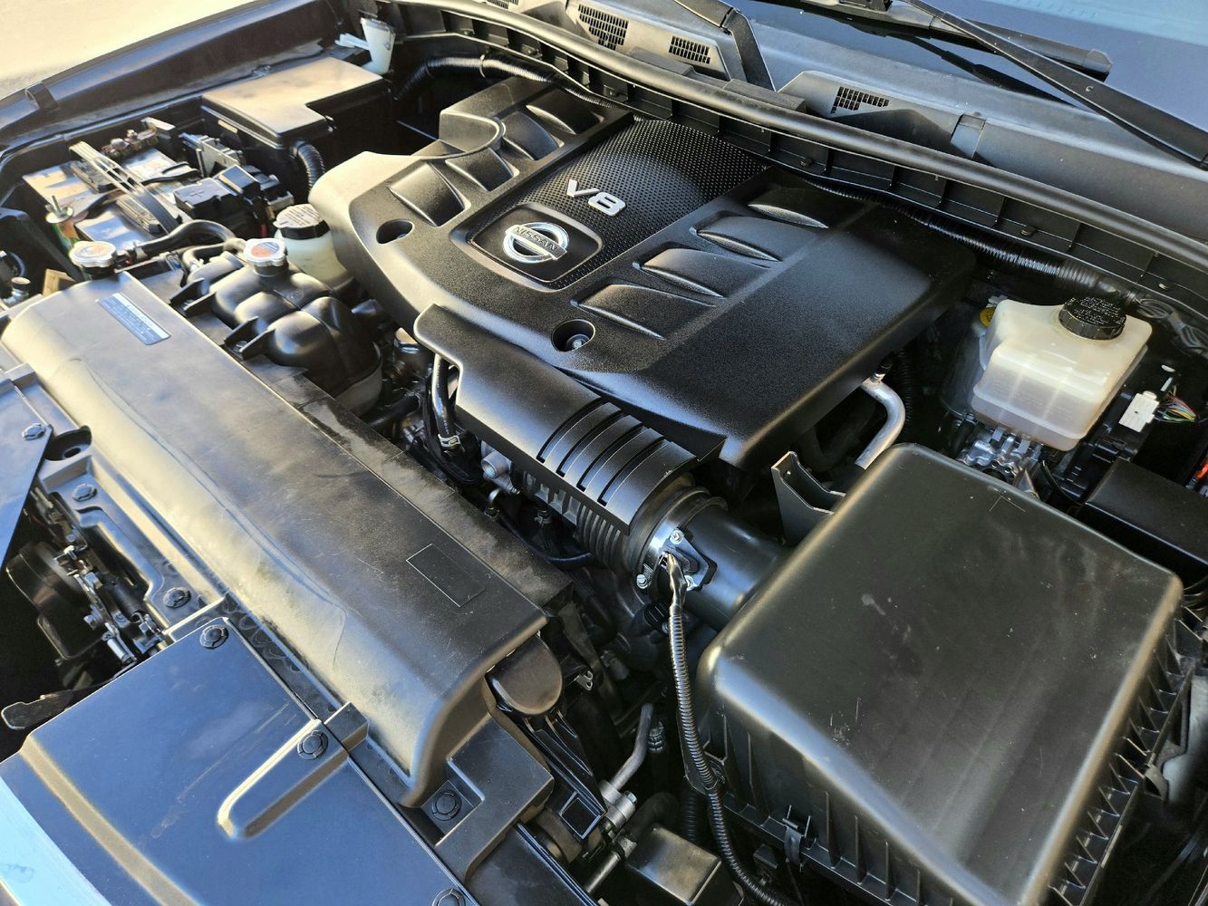 2018 Nissan Armada SL photo 16