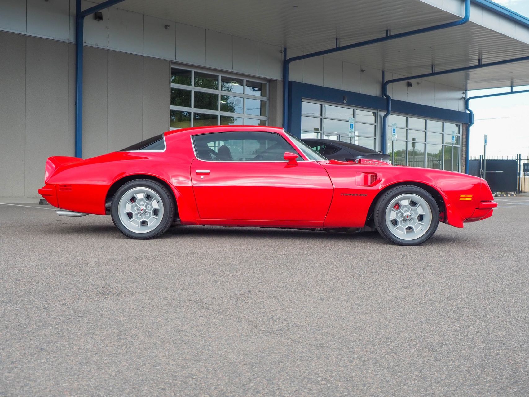 1975 Pontiac Firebird 10