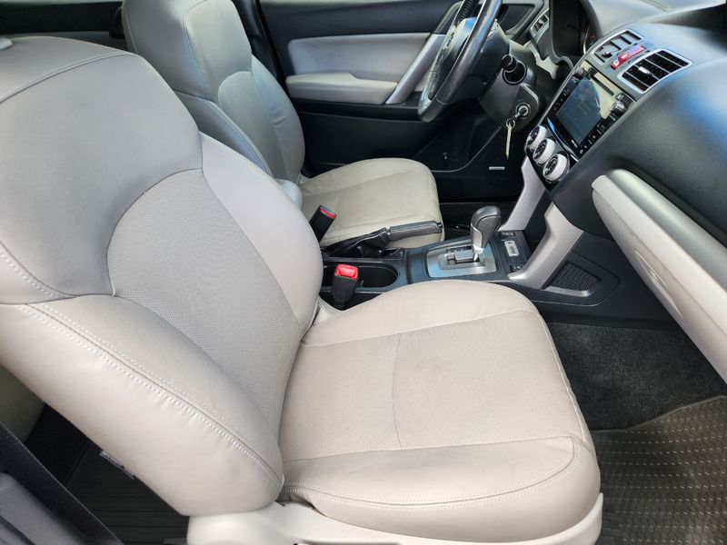 2016 Subaru Forester 2.5i Limited photo 15