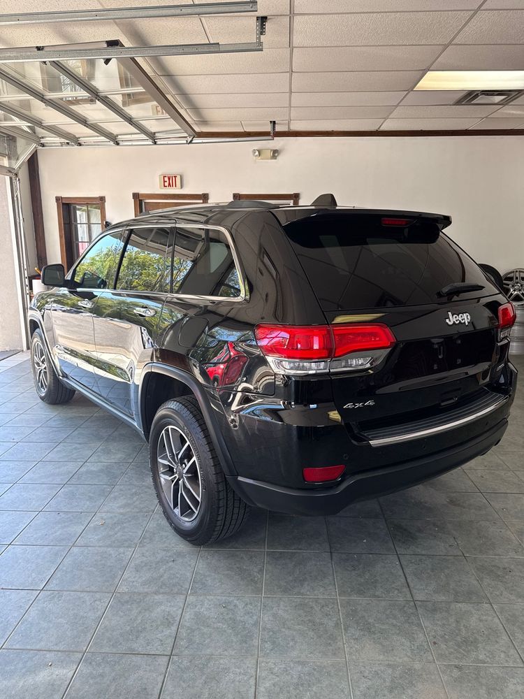 2019 Jeep Grand Cherokee Limited photo 4