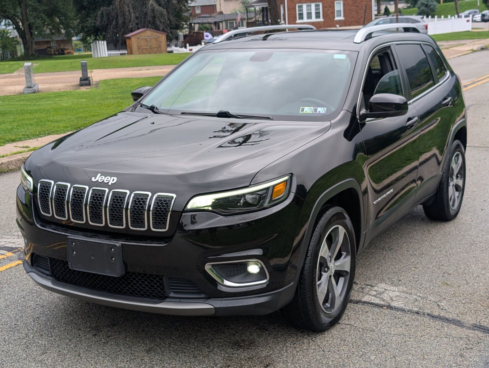 2019 Jeep Cherokee 11