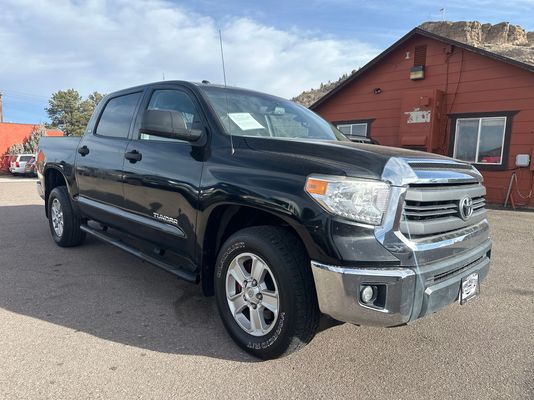 2014 Toyota Tundra SR5's photo