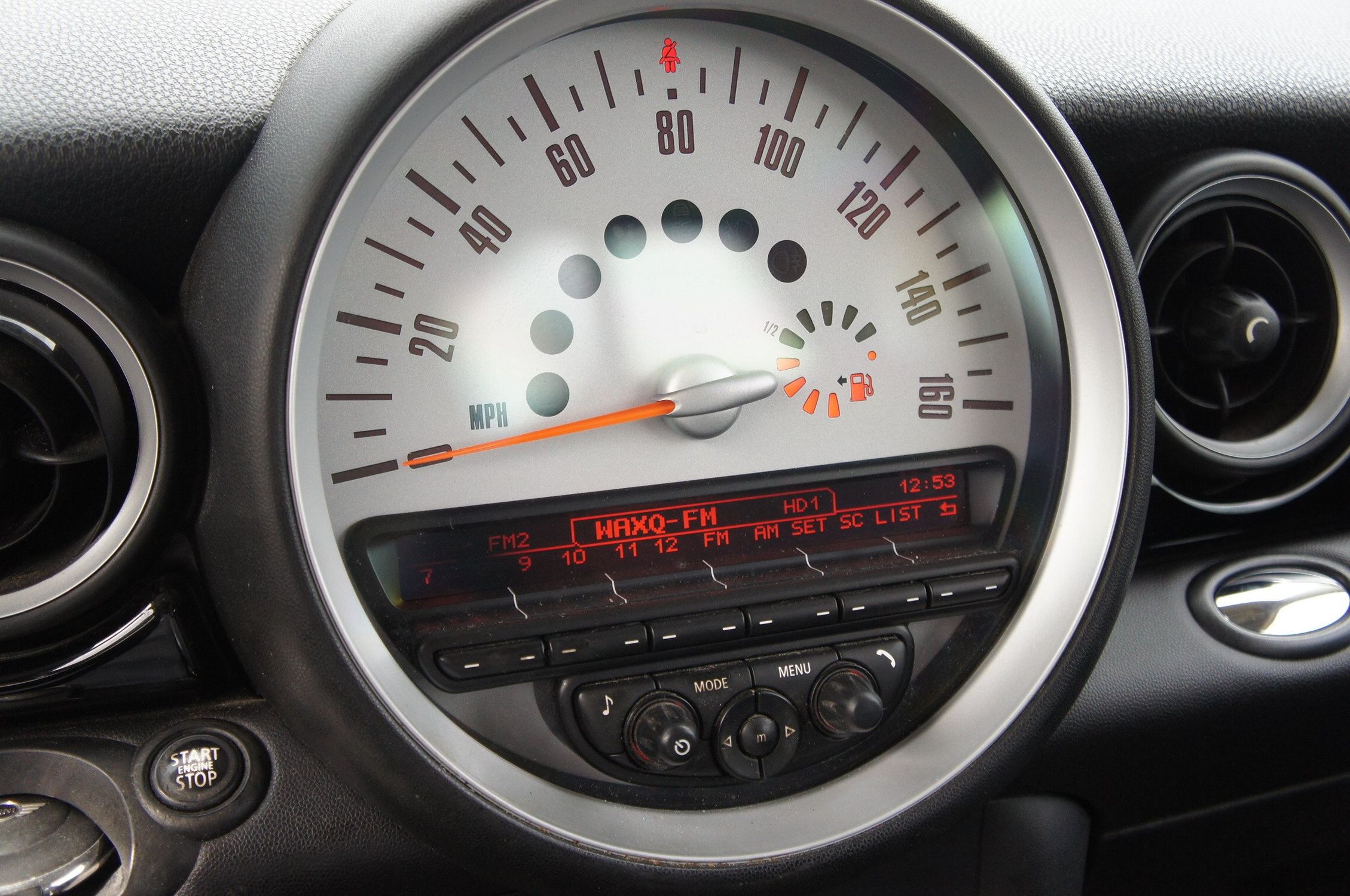 2014 Mini Clubman Base S photo 23
