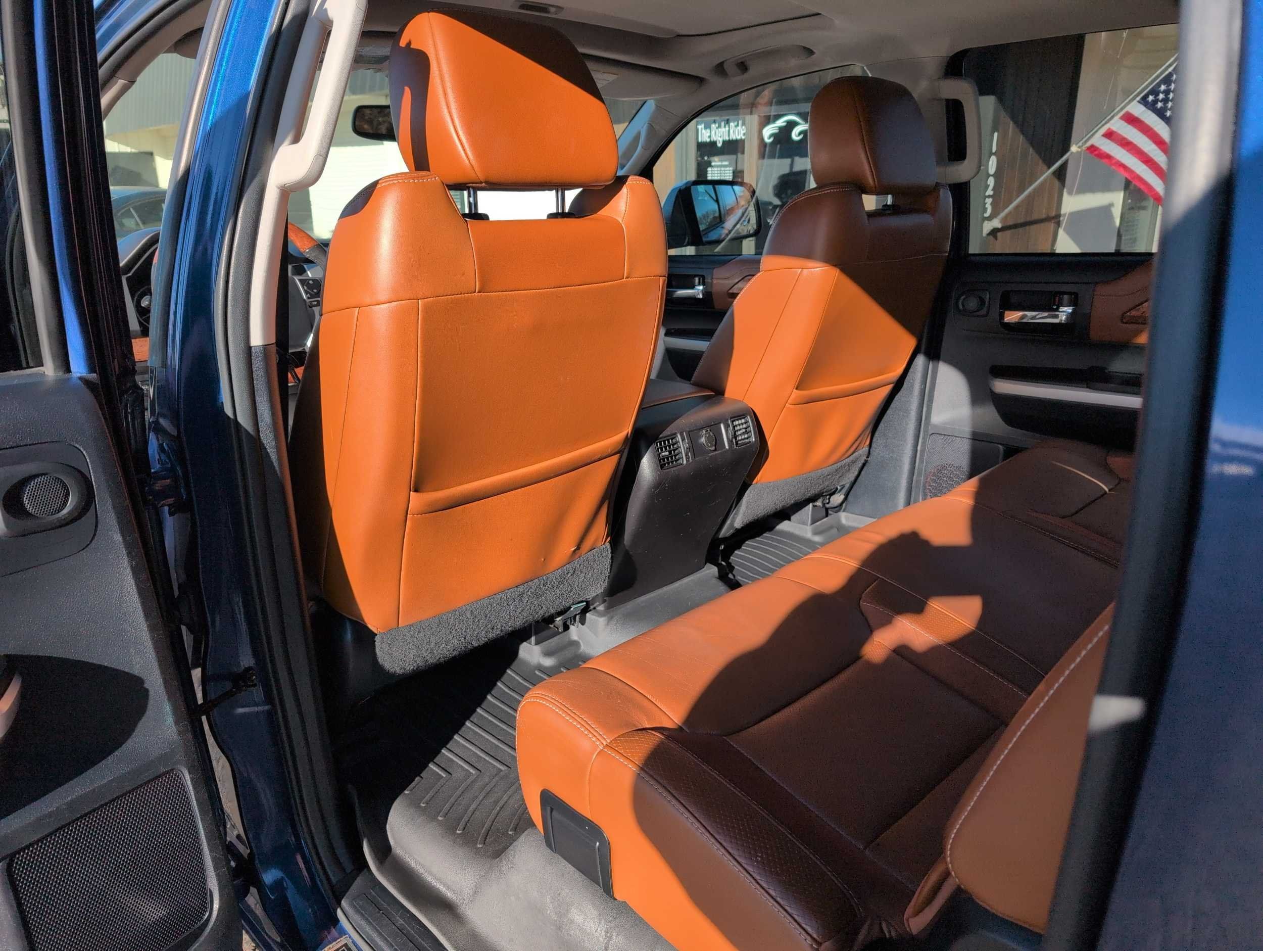 2015 Toyota Tundra Platinum Grade photo 3