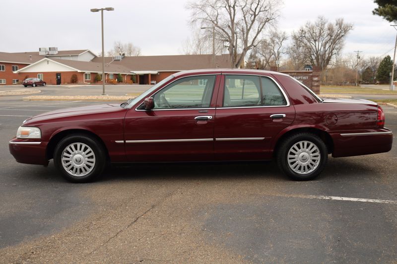 2007 Mercury Grand Marquis Photos