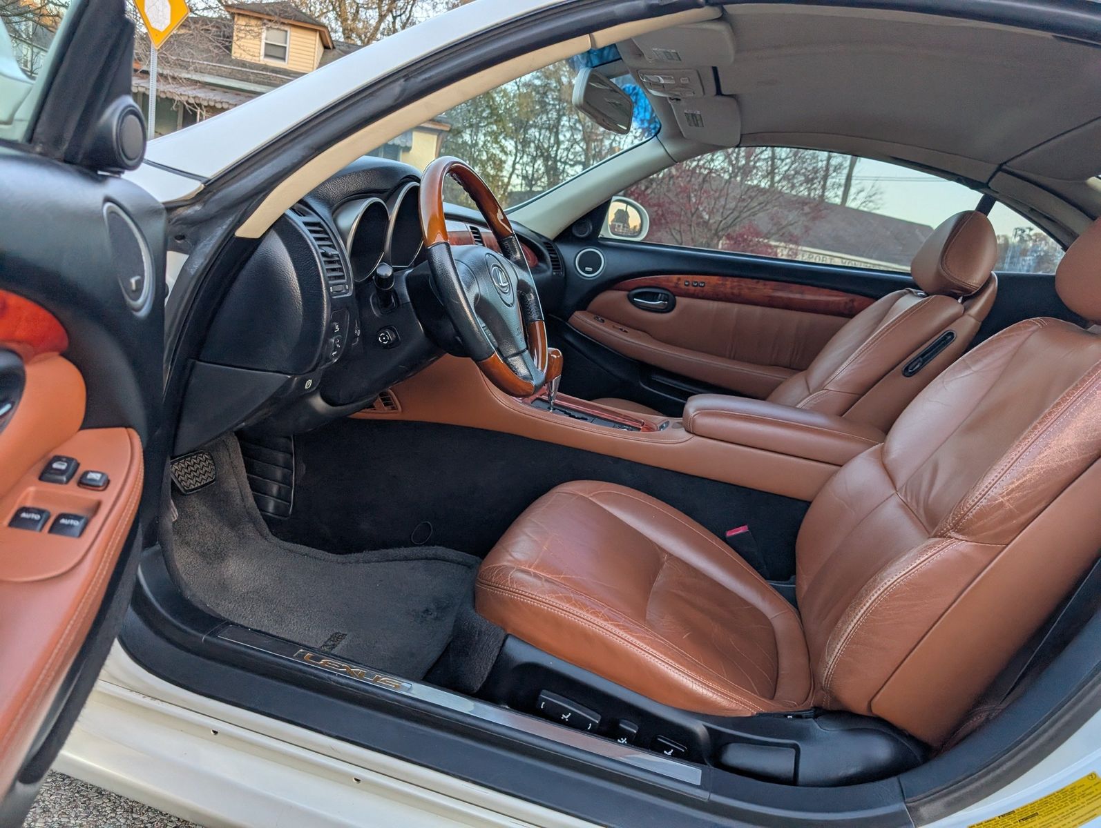 2003 Lexus SC 430 43