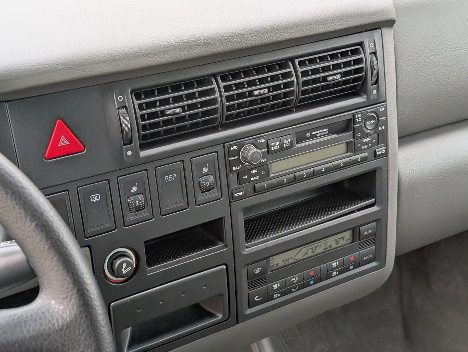 2003 Volkswagen EuroVan 92