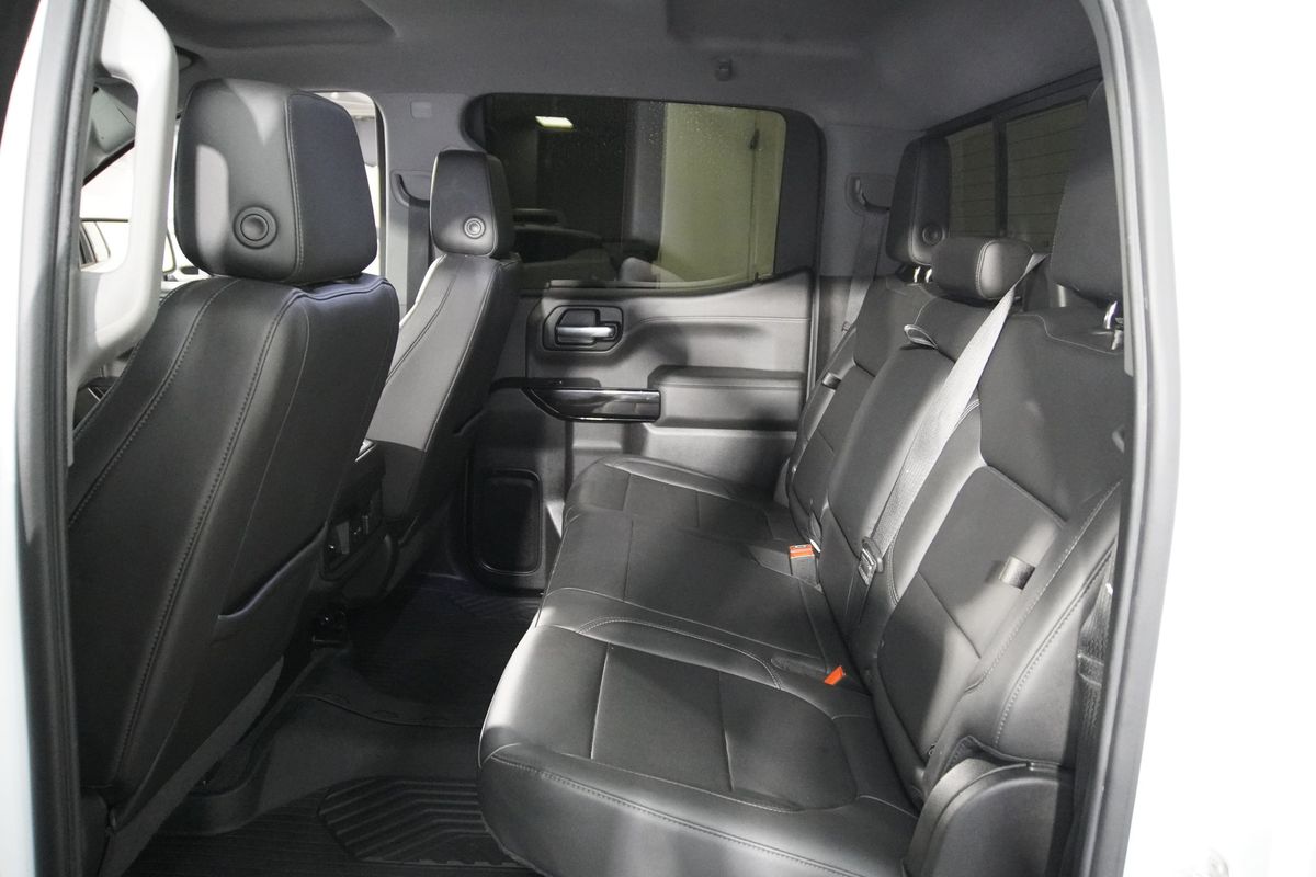 2021 Chevrolet Silverado 1500 4WD Crew Cab Short Bed RST
