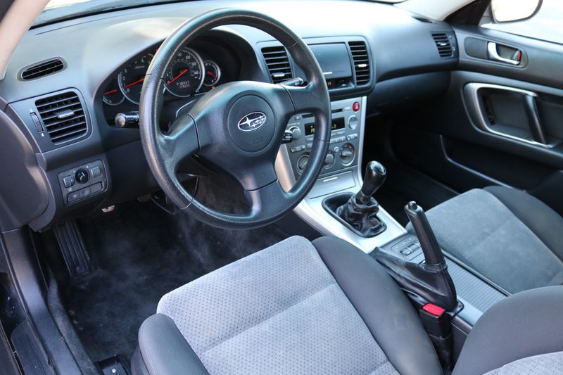 2006 Subaru Outback 2.5i | Victory Motors of Colorado