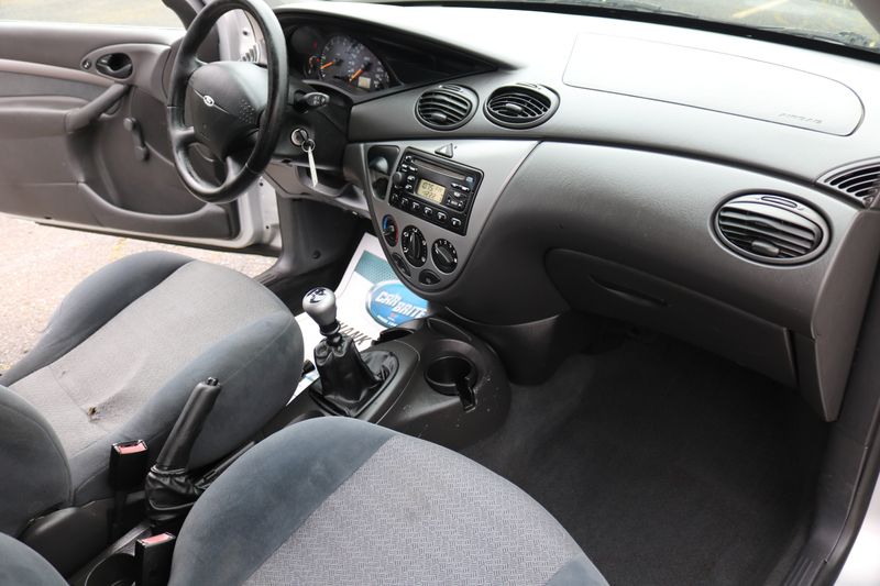 2000 Ford Focus ZX3 | Victory Motors of Colorado