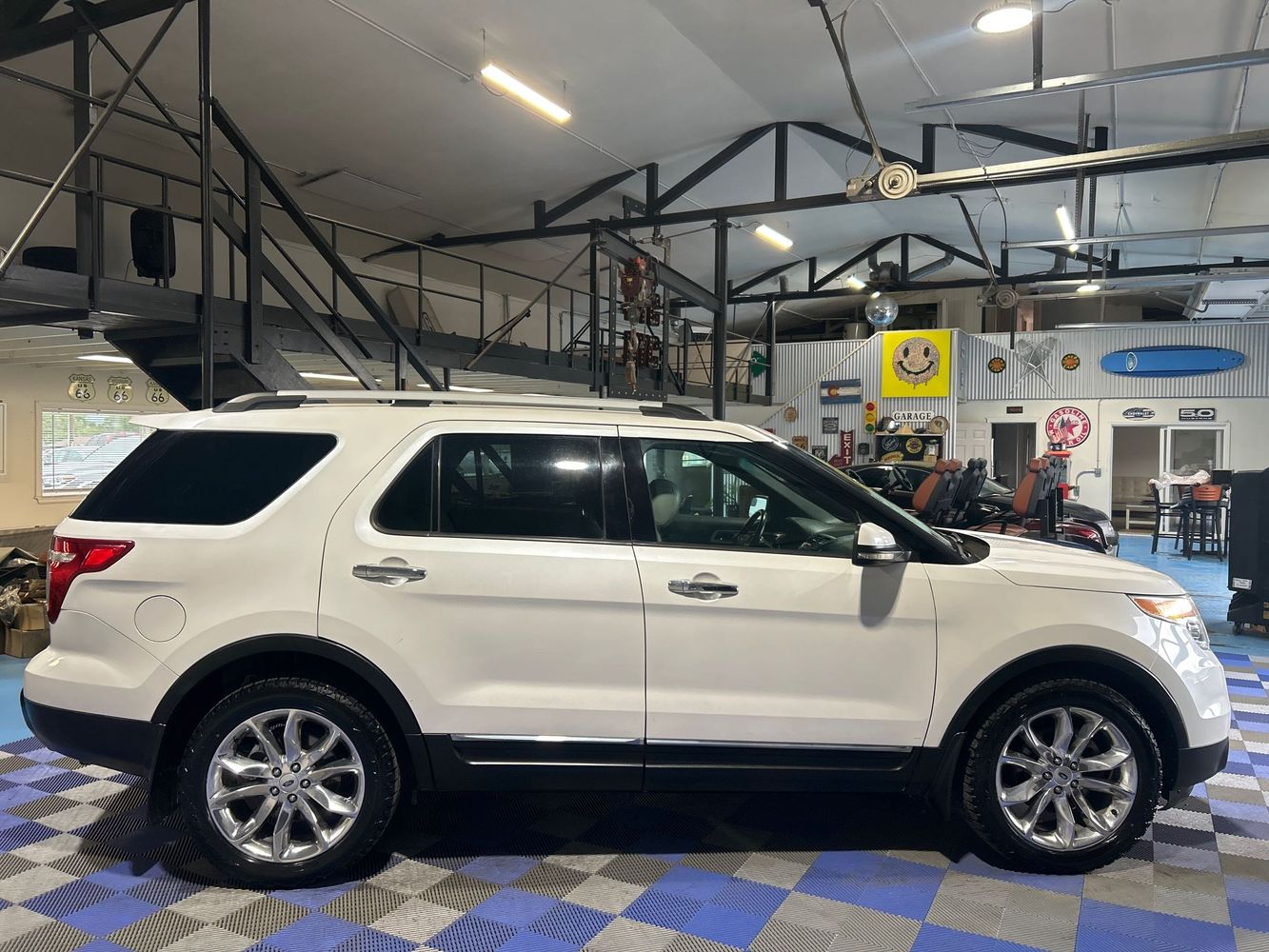 2012 Ford Explorer Limited photo 4
