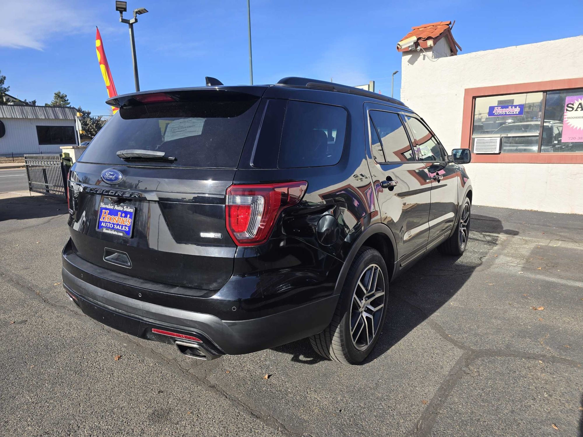 2016 Ford Explorer Sport photo 9