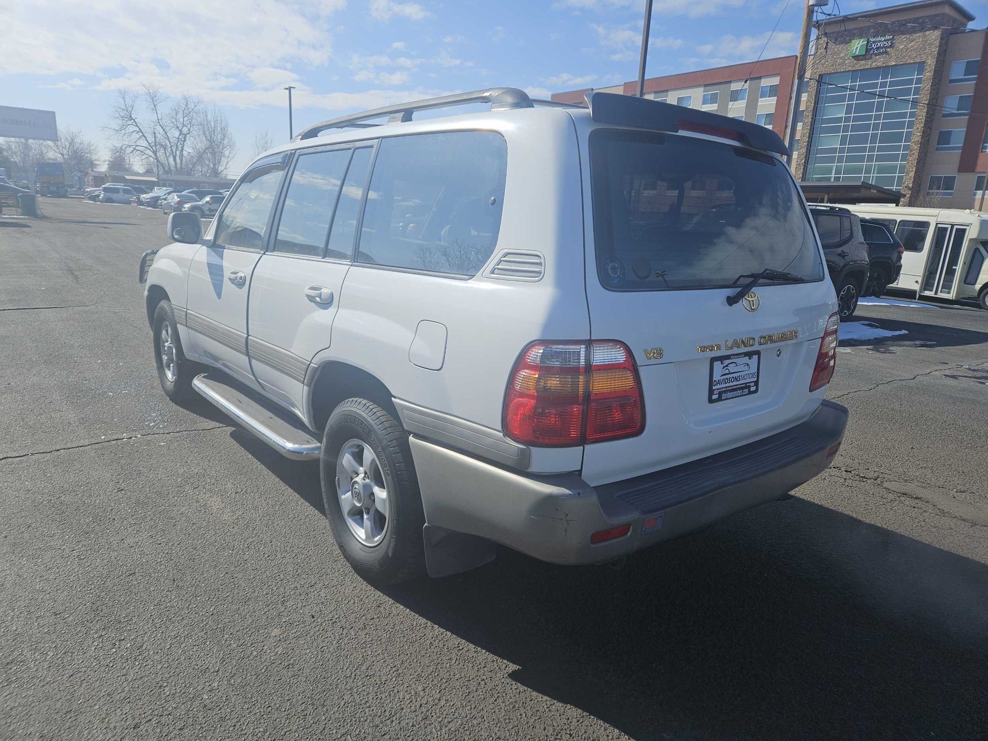 2000 Toyota Land Cruiser VX photo 2