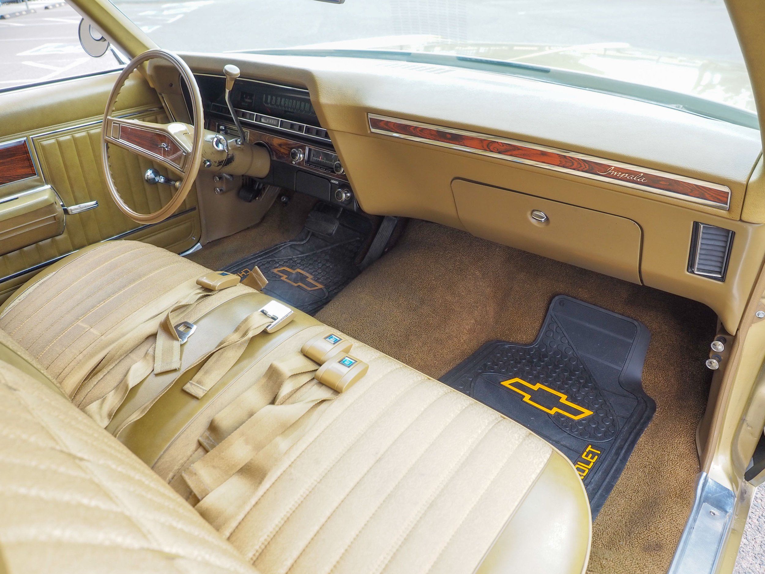 1969 Chevrolet Impala Gold 350