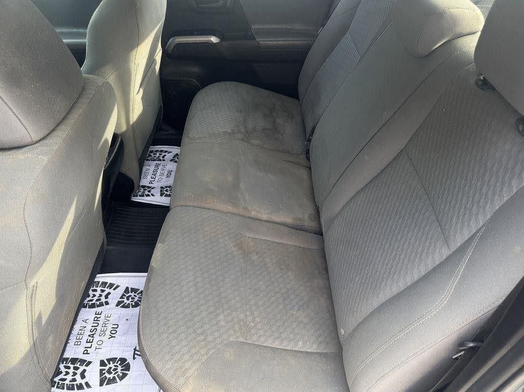 2022 Toyota Tacoma SR5 V6 photo 20