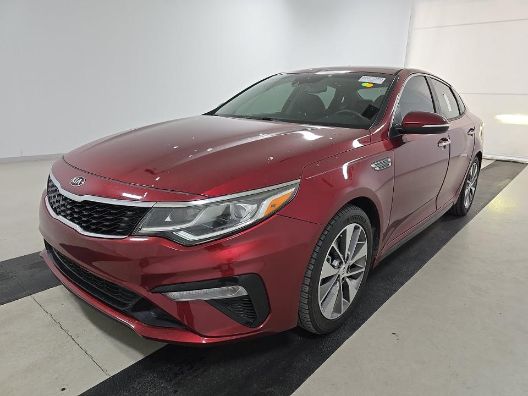 2019 Kia Optima S AT's photo