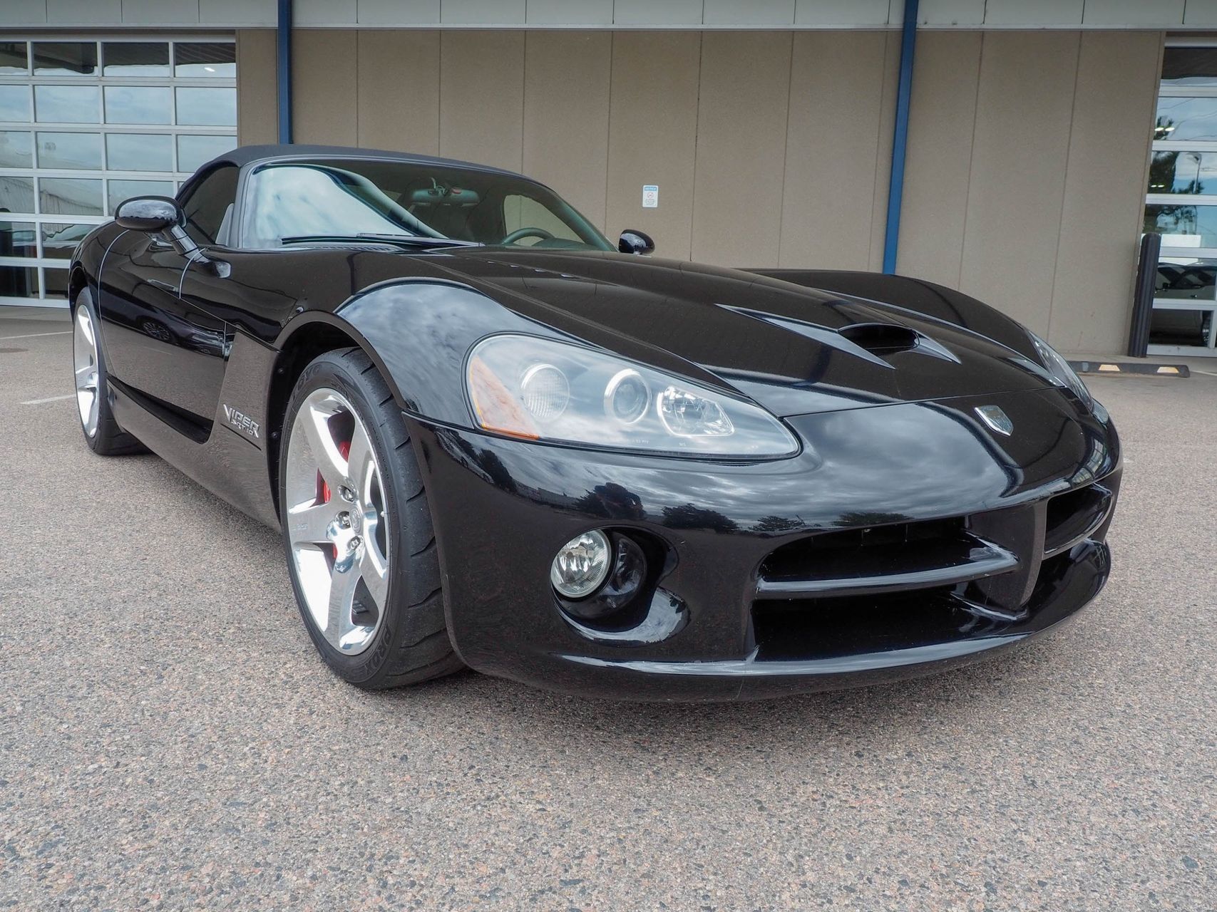2006 Dodge Viper 13