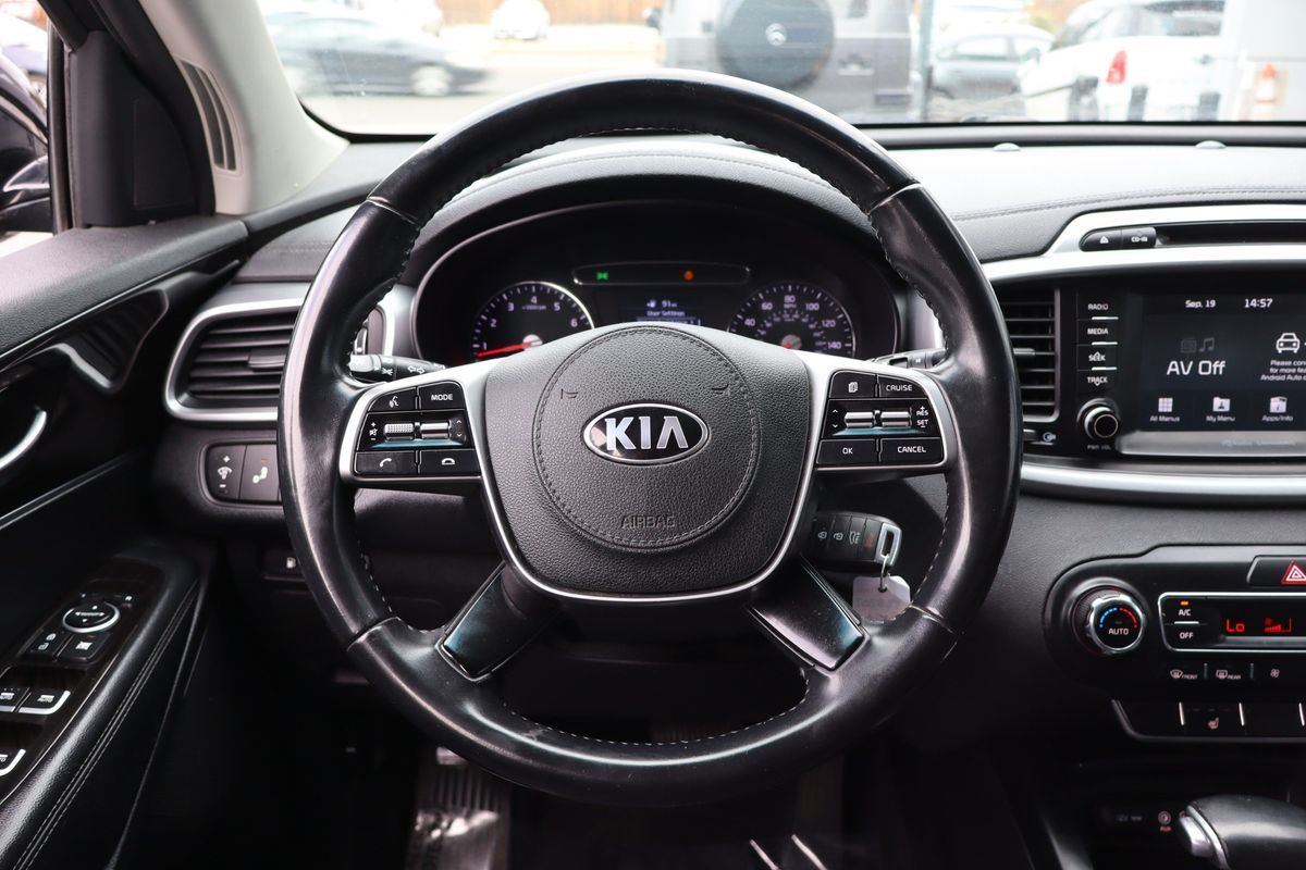 2019 Kia Sorento LX V6