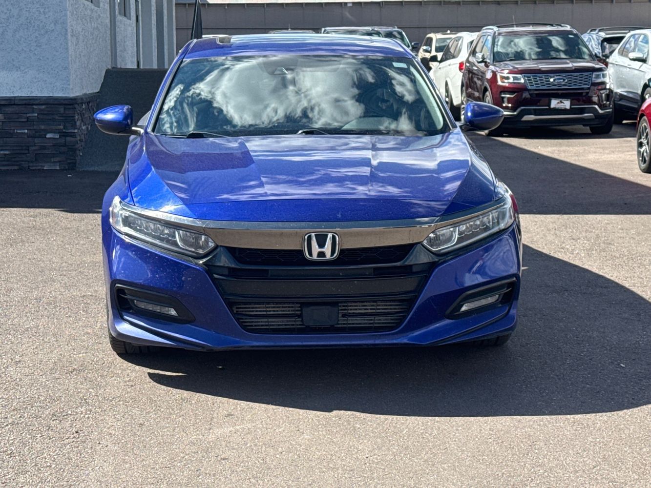 2018 Honda Accord Sport 2.0T photo 2