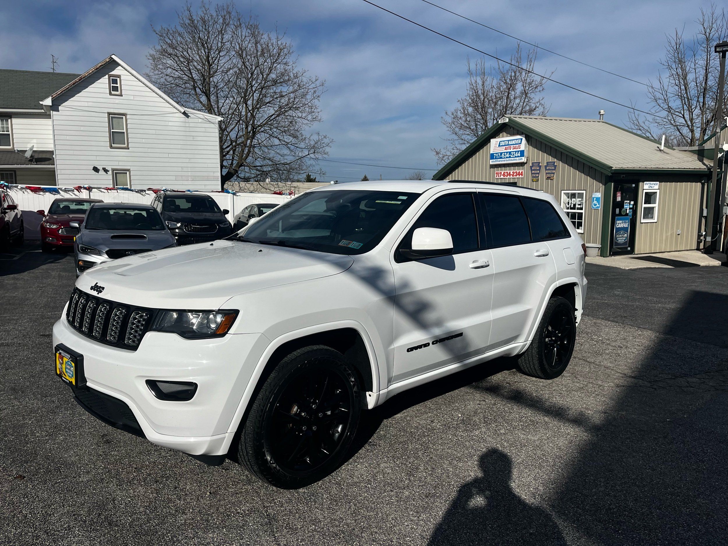 2017 Jeep Grand Cherokee Altitude's photo