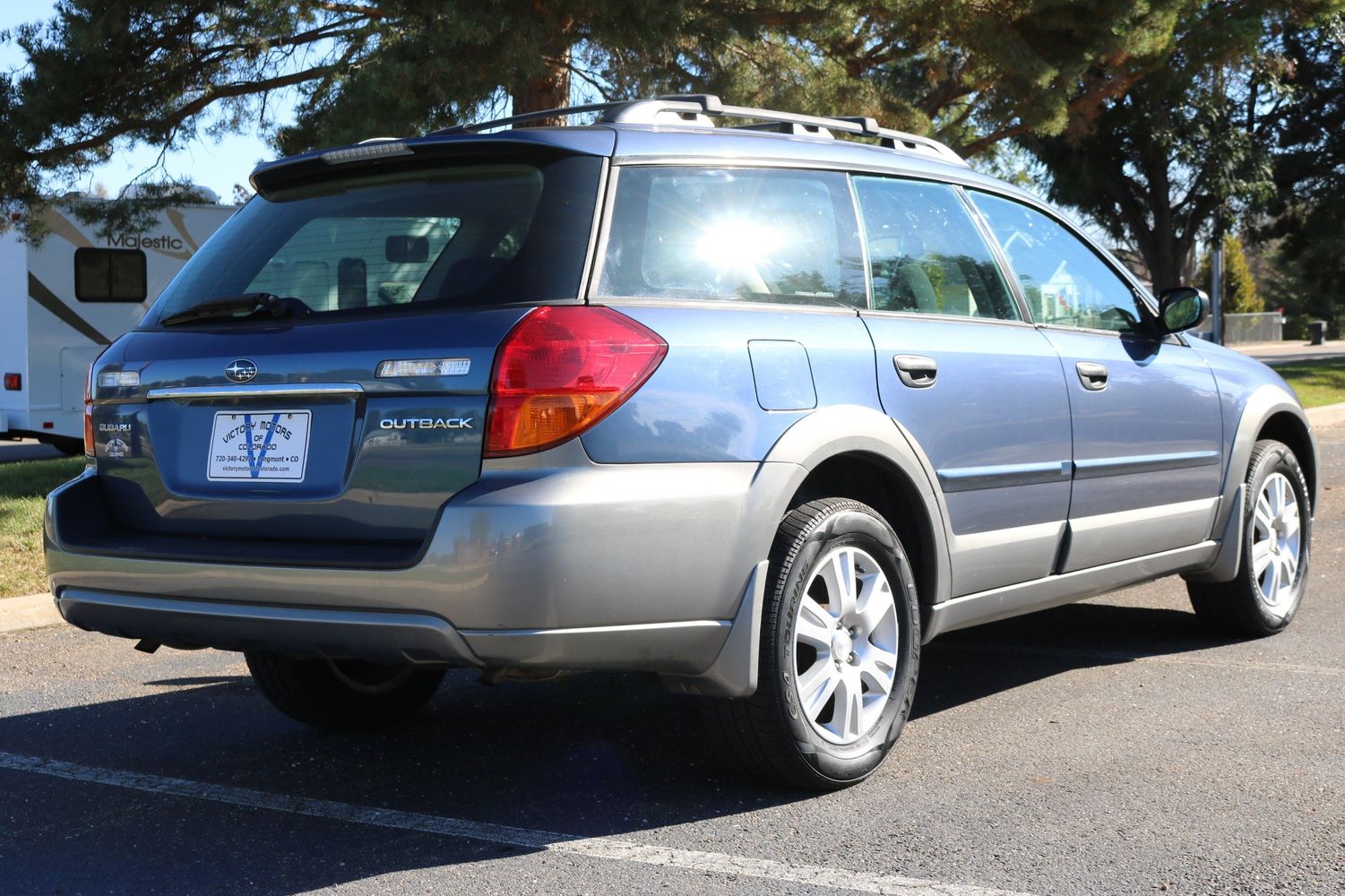 2005 Subaru Outback 2.5i | Victory Motors of Colorado