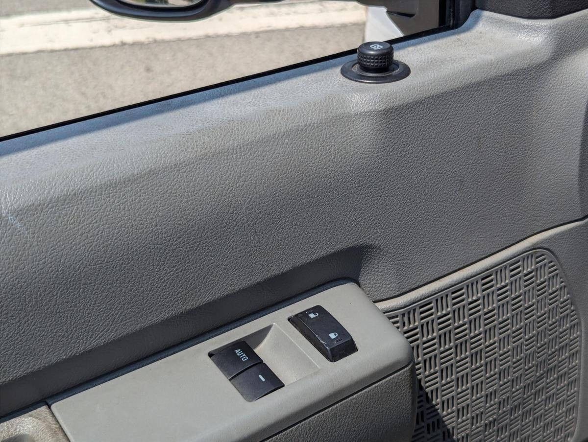 2016 Ford E-Series 57