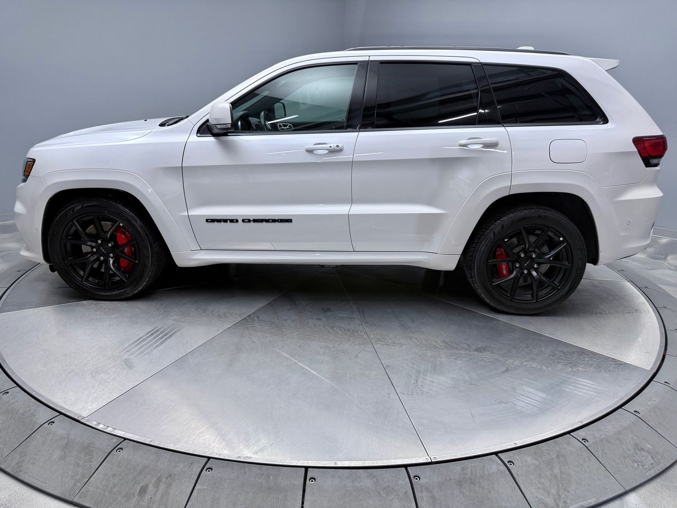 2021 Jeep Grand Cherokee SRT8 photo 7