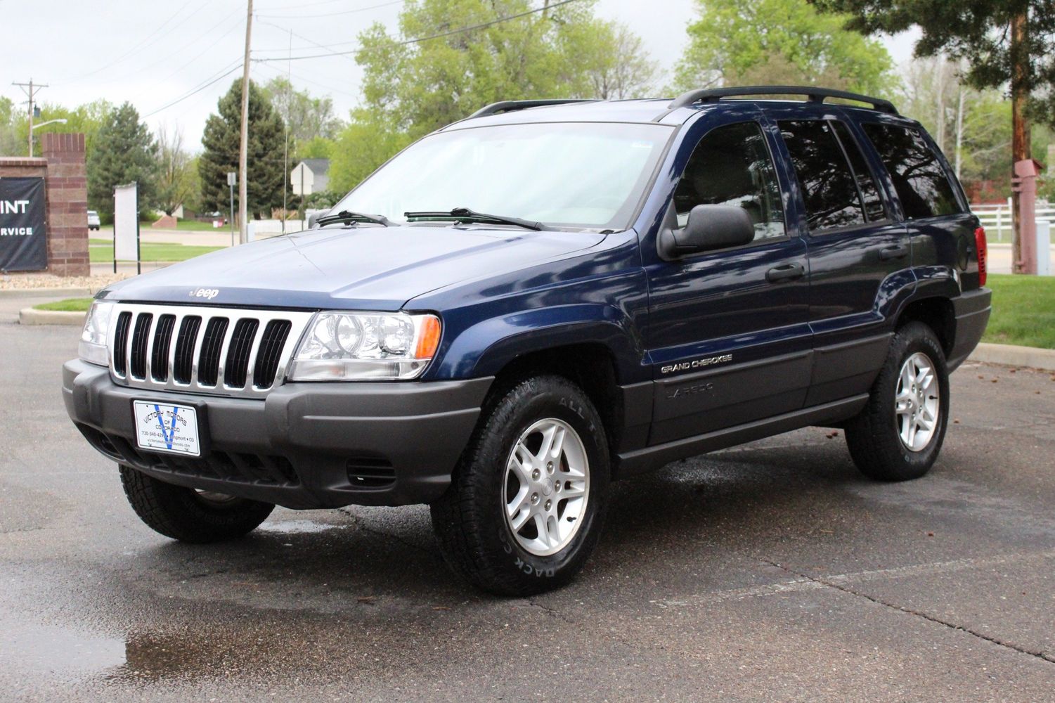 2002 Jeep Grand Cherokee Laredo | Victory Motors of Colorado 2002 Jeep Grand Cherokee Limited V8 Towing Capacity