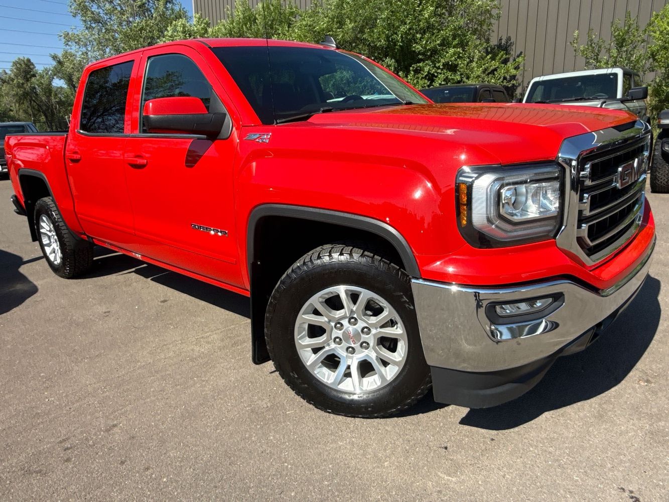 2017 GMC Sierra 4WD Crew Cab Short Box SLE's photo