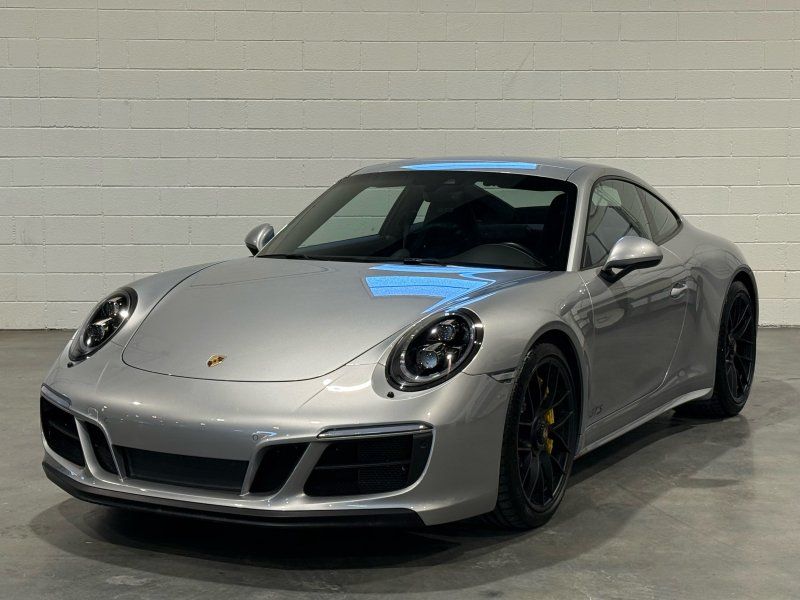 2017 Porsche 911 Carrera GTS