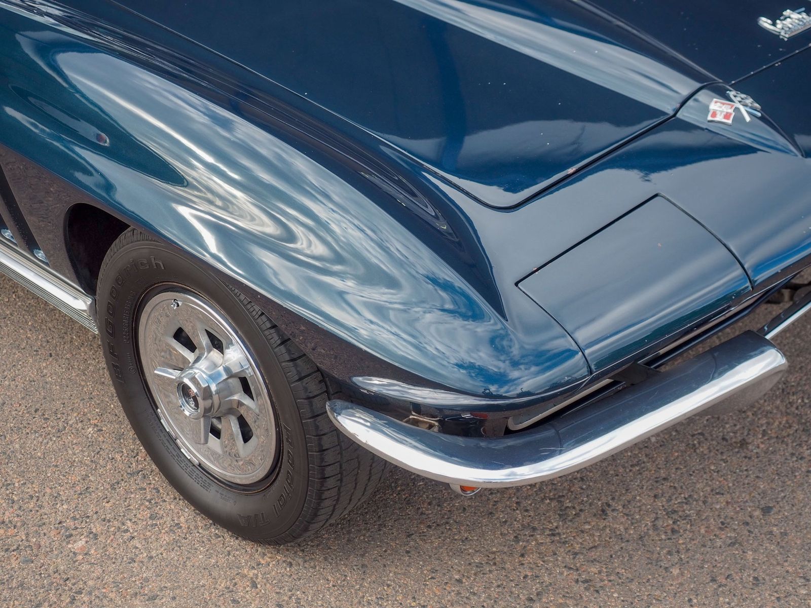 1966 Chevrolet Corvette 29