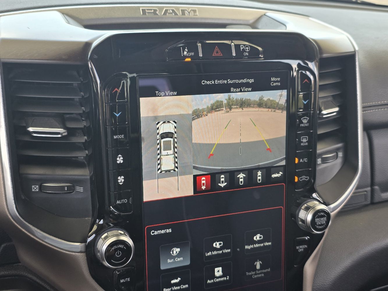 2022 Ram 1500 Laramie photo 15