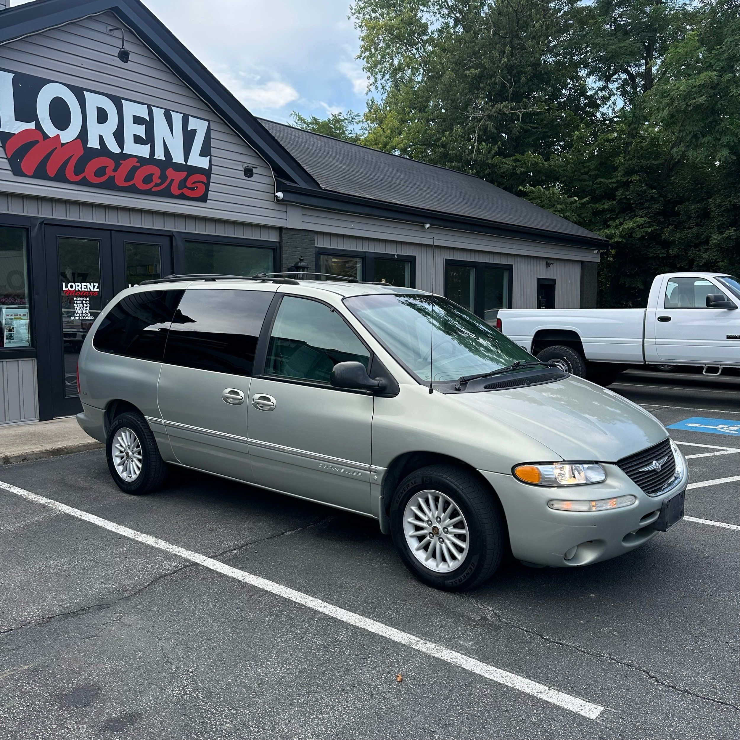 1999 Chrysler Town & Country