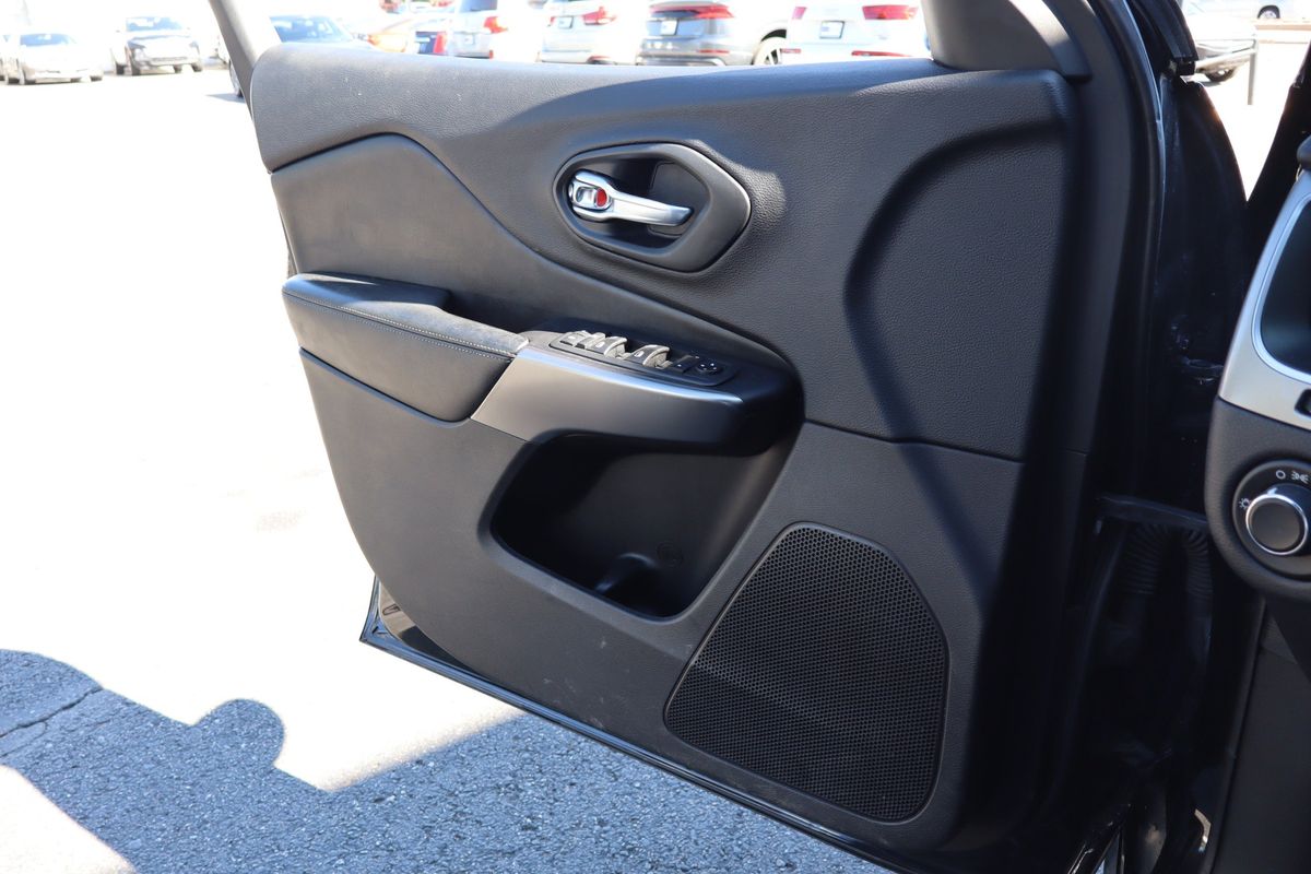 2020 Jeep Cherokee Latitude