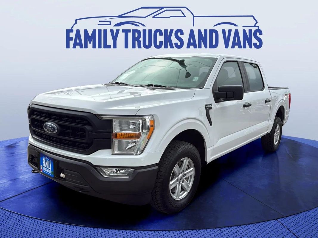 White 2022 Ford F-150 XL SuperCrew 4WD Pickup Truck Four-Wheel Drive Automatic