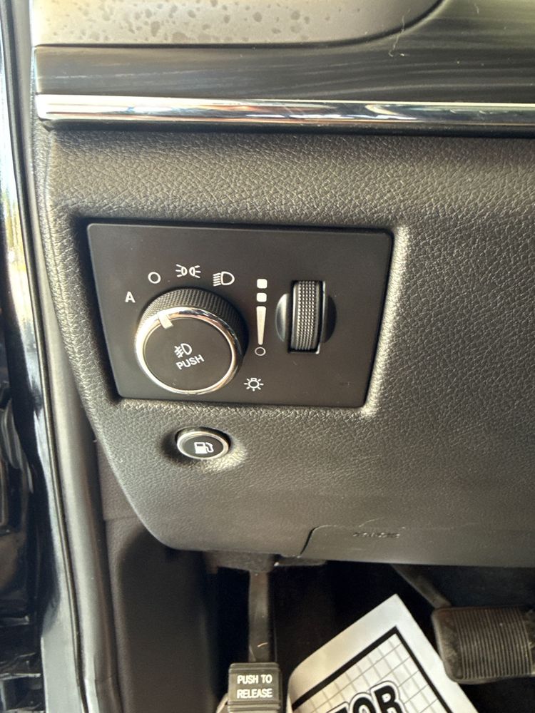 2019 Jeep Grand Cherokee Limited photo 23