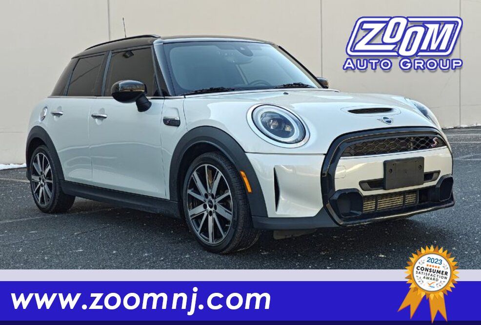 2023 MINI Hardtop 4 Door