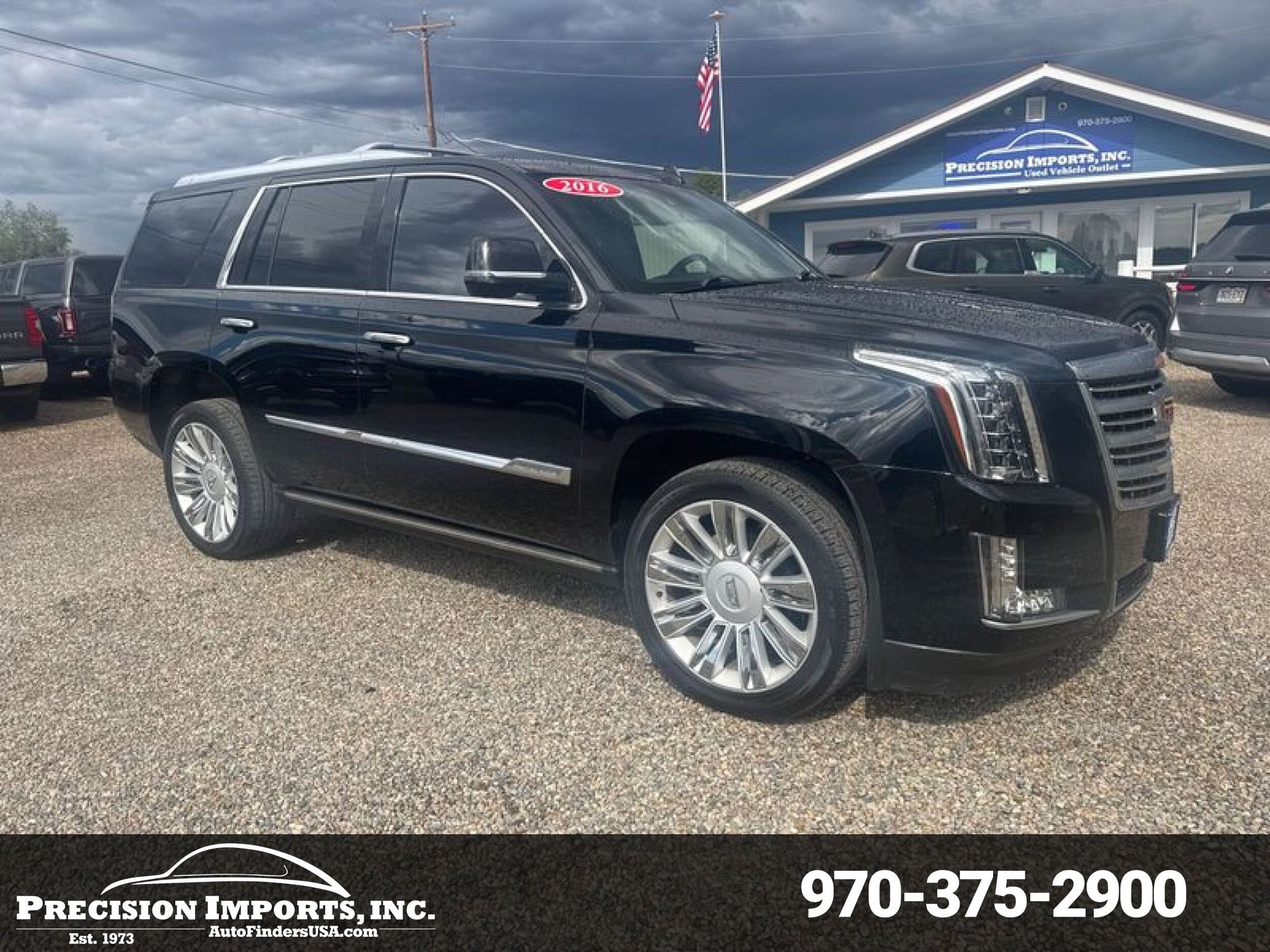 2016 Cadillac Escalade AWD Platinum's photo