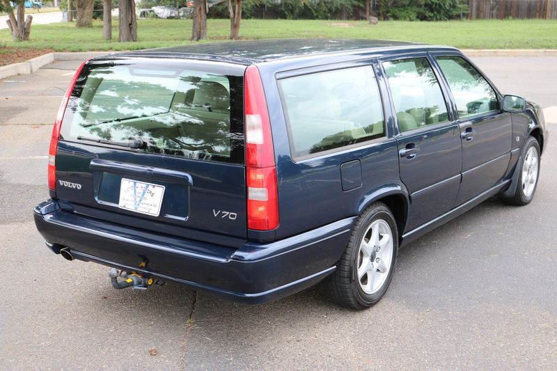 WXYMNW17FGAPZA.jpg?h=500