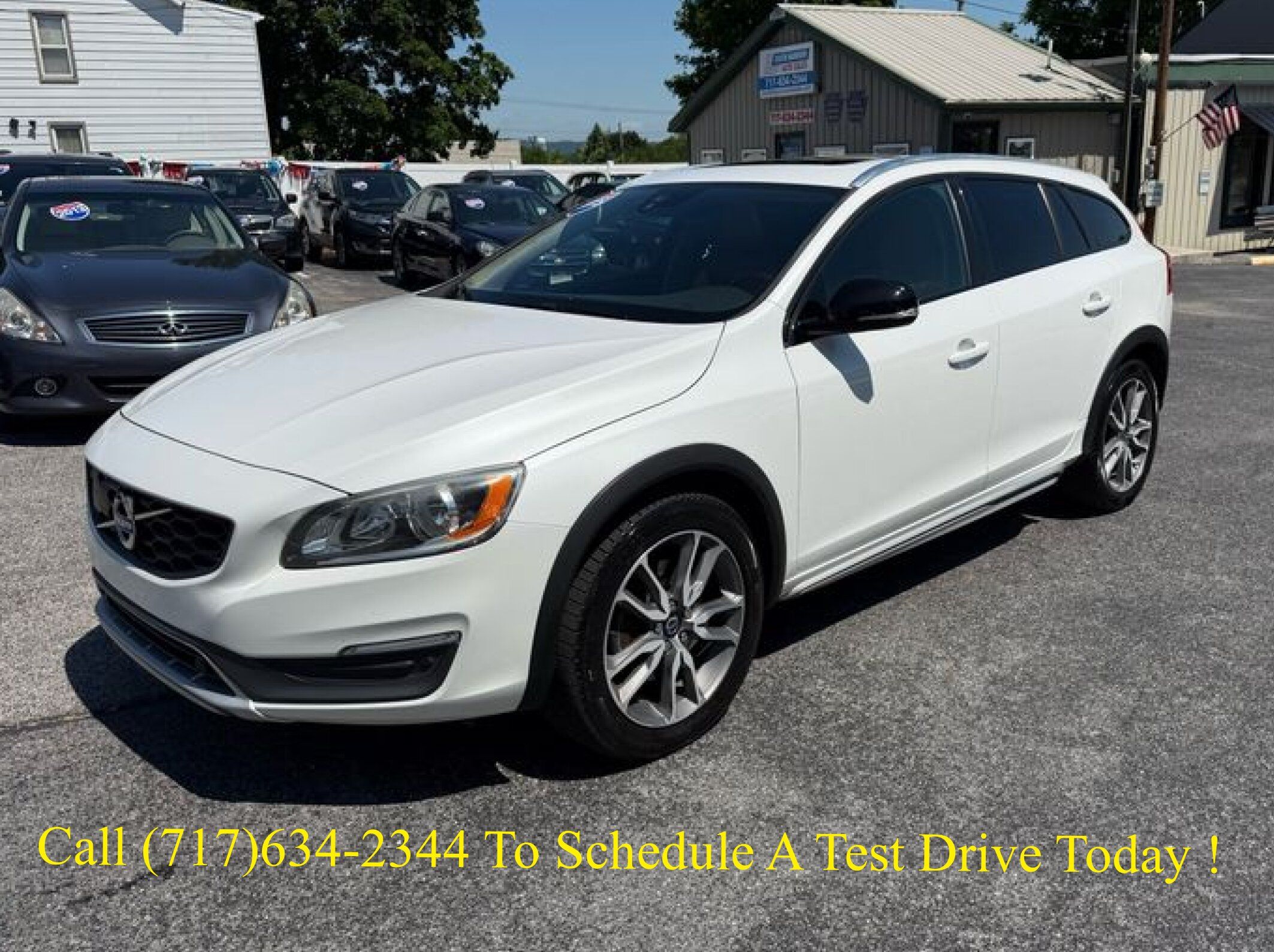 2015 Volvo V60 T5 Cross Country AWD's photo