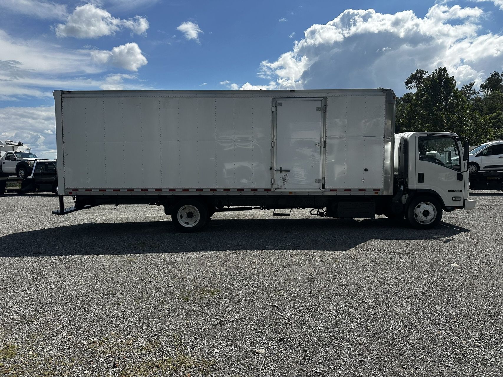2017 Isuzu NRR 8