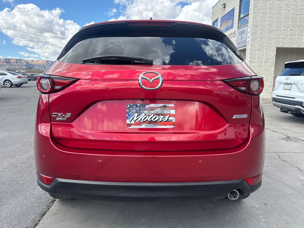 View vehicle photo 5