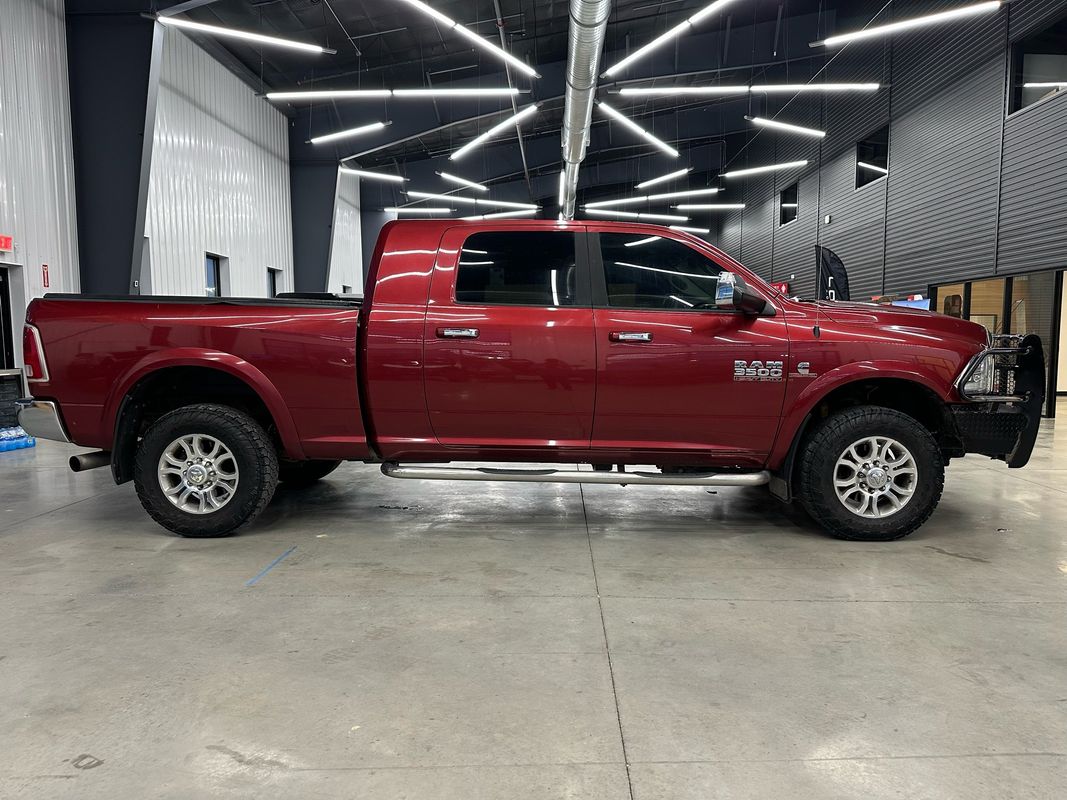 2014 RAM Ram 3500 Laramie's photo