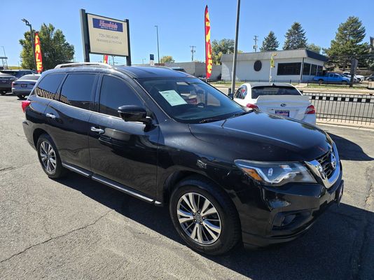 2019 Nissan Pathfinder SL