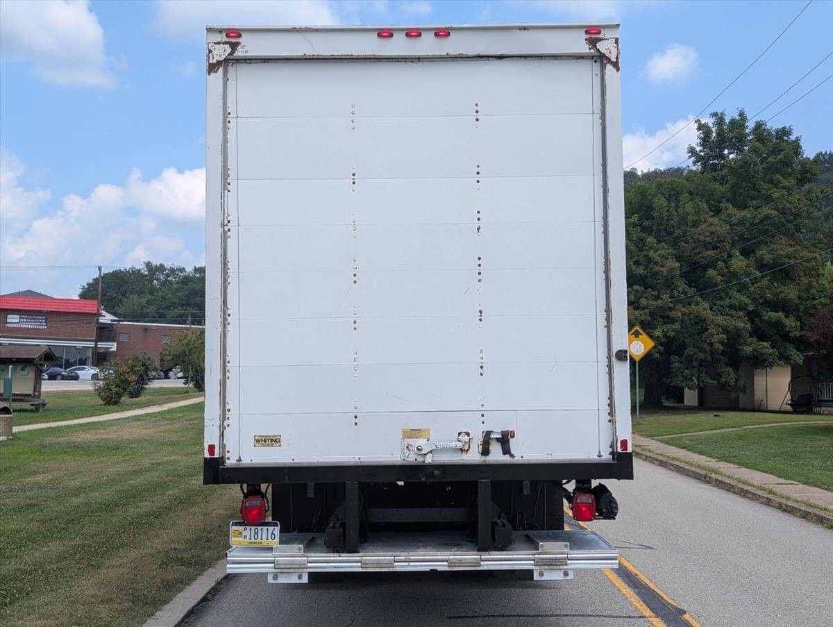 2018 International DuraStar 4300 7