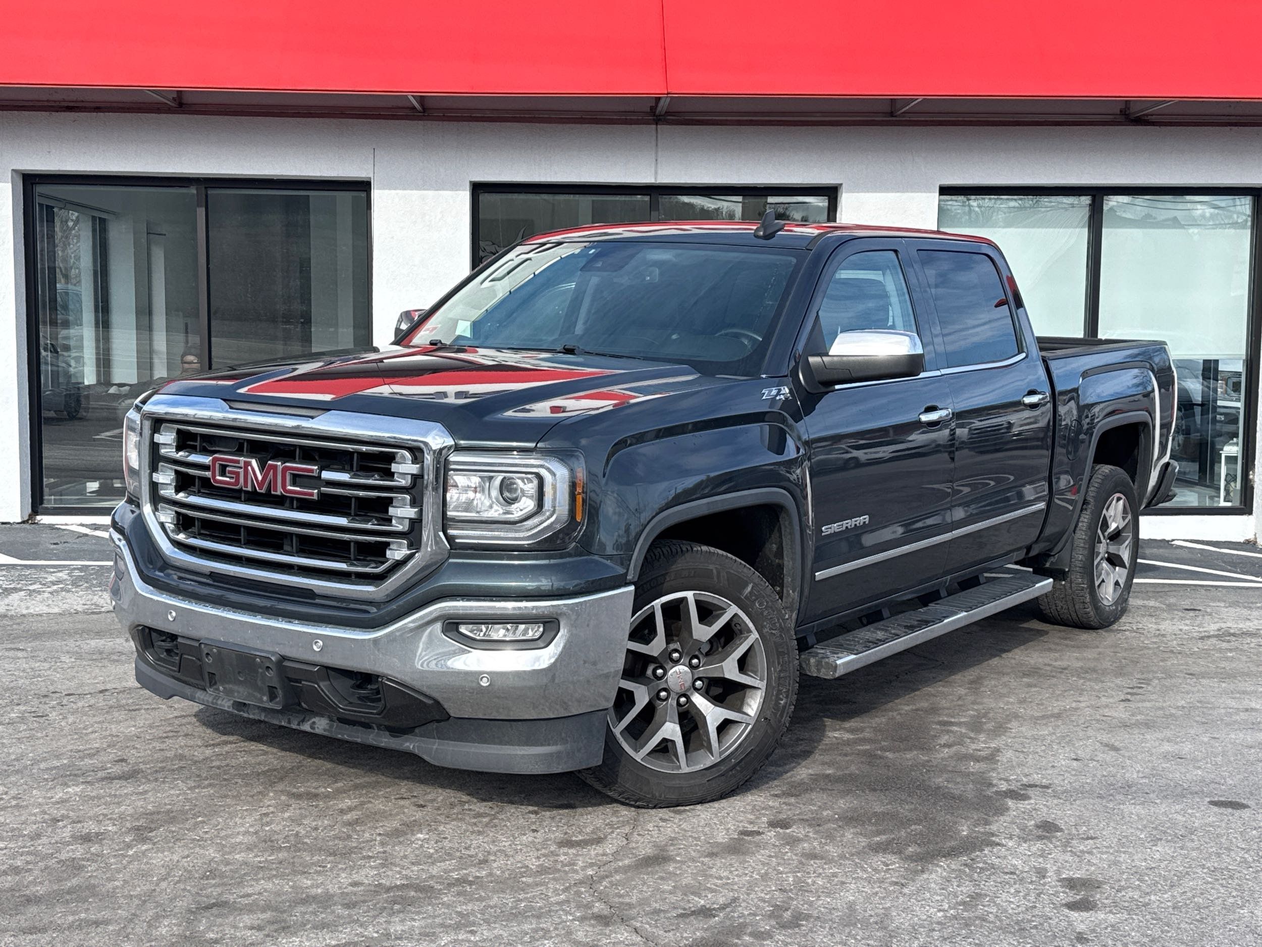 2018 GMC Sierra 1500 SLT's photo