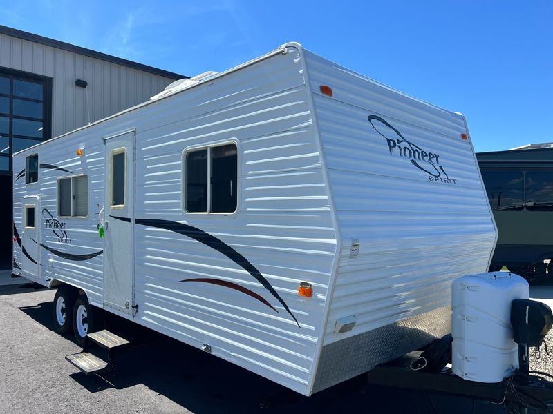 2007 Fleetwood Pioneer